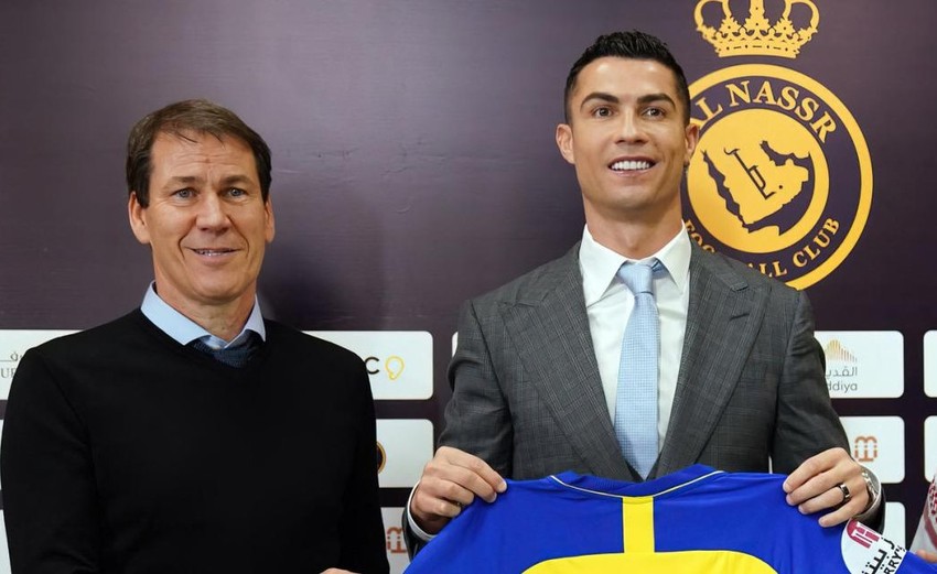 mau thuan voi ronaldo hlv rudi garcia bat ngo bi sa thai