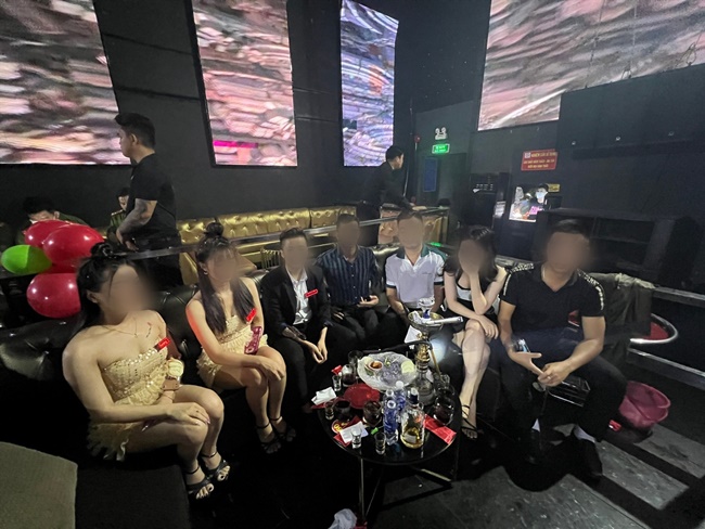 binh duong dot kich bar win beer club phat hien cac doi tuong duong tinh ma tuy binh duong dot kich bar win beer club phat hien cac doi tuong duong tinh ma tuy