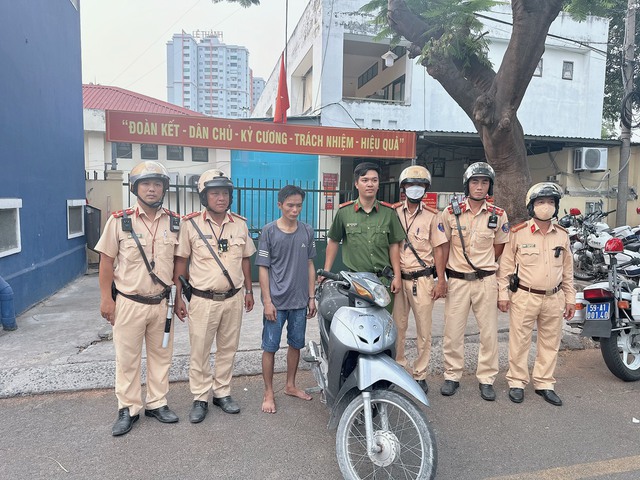 mot csgt tphcm phai dieu tri phoi nhiem hiv sau khi vay bat ke trom xe may mot csgt tphcm phai dieu tri phoi nhiem hiv sau khi vay bat ke trom xe may