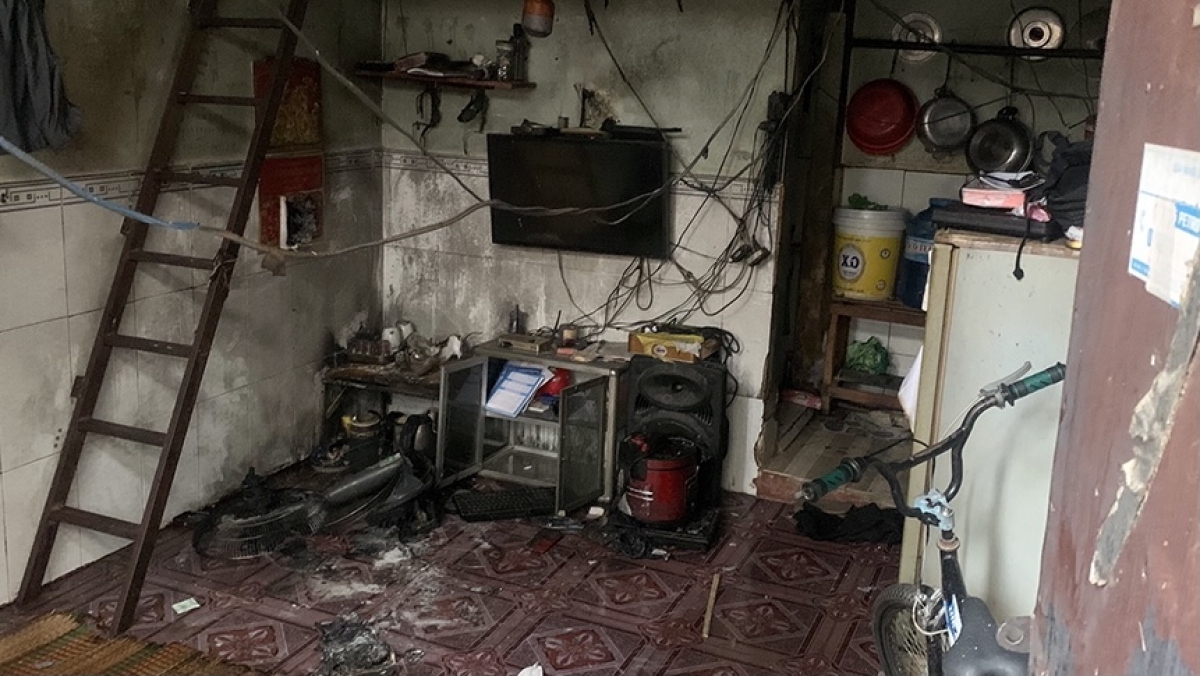 3 nguoi trong gia dinh bi bong nang nghi bi phong hoa