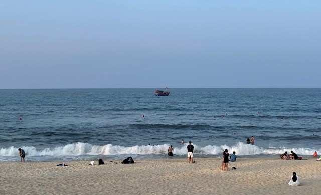 quang binh nam sinh di tam cung ban bi duoi nuoc thuong tam quang binh nam sinh di tam cung ban bi duoi nuoc thuong tam