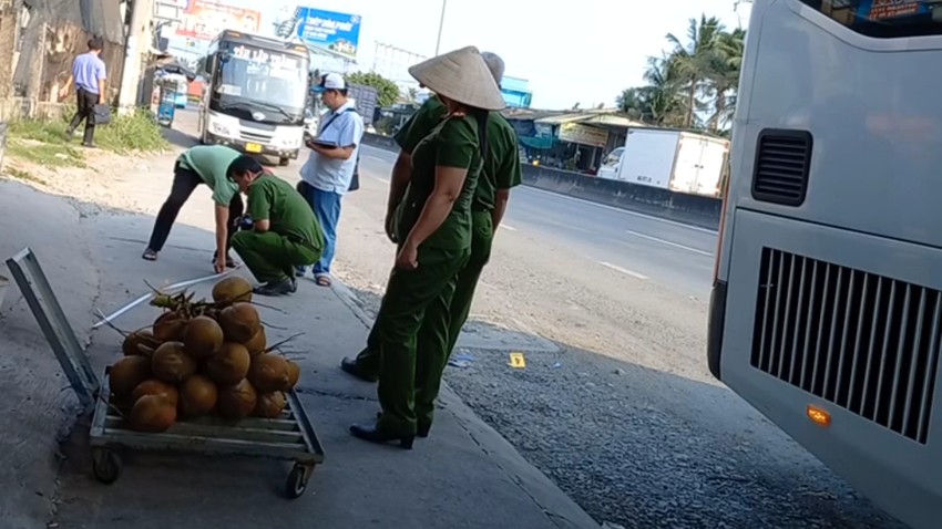 tien giang tai xe chong tra khi bi danh hoi dong khien 1 nguoi tu vong2