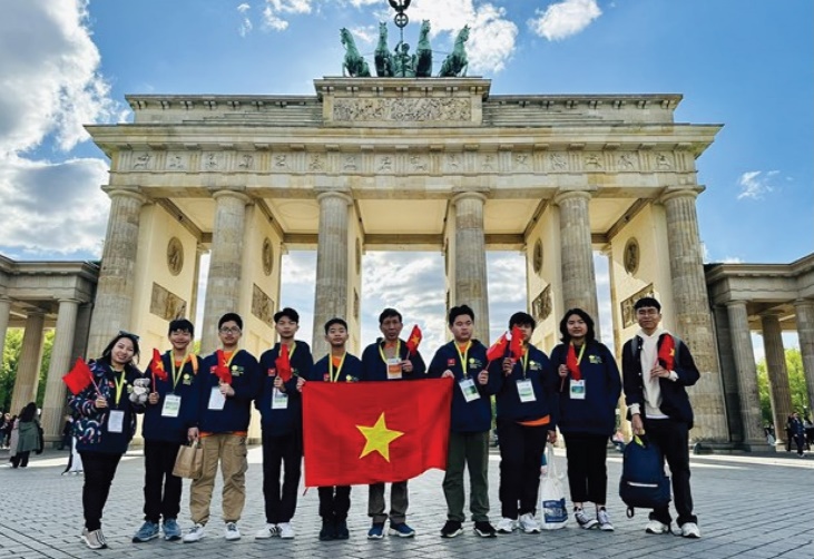ha noi 5 hoc sinh lop 7 gianh huy chuong vang olympic toan quoc te1 ha noi 5 hoc sinh lop 7 gianh huy chuong vang olympic toan quoc te1