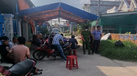 hoai nghi cai chet cua con trai gia dinh dung dam tang de trinh bao cong an hoai nghi cai chet cua con trai gia dinh dung dam tang de trinh bao cong an