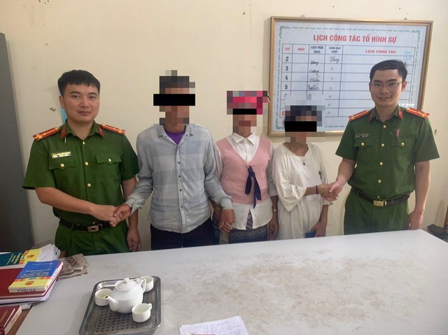 giai cuu co gai 19 tuoi bi lua ep lam nhan vien phuc vu quan karaoke giai cuu co gai 19 tuoi bi lua ep lam nhan vien phuc vu quan karaoke