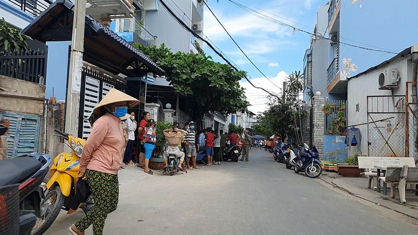 tphcm mo cua phong tro ta hoa phat hien doi nam nu tu vong3