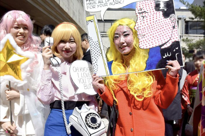 sinh vien dai hoc kyoto hoa trang ky di trong le tot nghiep 2 sinh vien dai hoc kyoto hoa trang ky di trong le tot nghiep 2