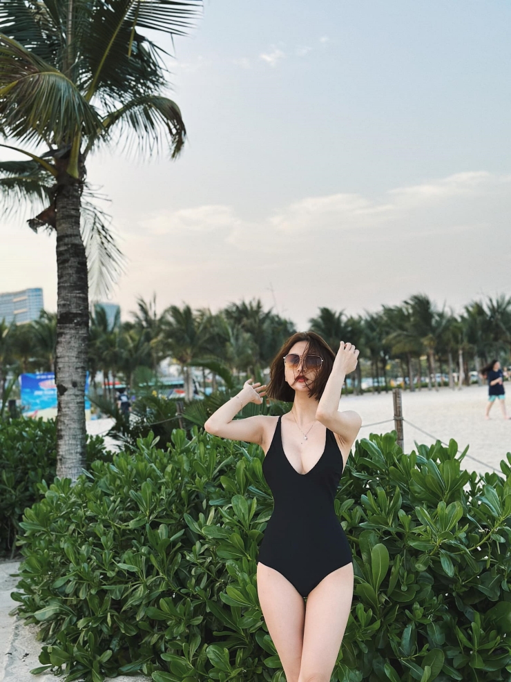 cau thu cao gan 1m8 len phim vai phut co gay bao bang nu phu ve nha di con 8 cau thu cao gan 1m8 len phim vai phut co gay bao bang nu phu ve nha di con 8