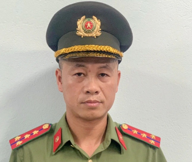 chau be 8 tuoi bi duoi nuoc dai uy cong an lieu minh lao xuong ho ung cuu chau be 8 tuoi bi duoi nuoc dai uy cong an lieu minh lao xuong ho ung cuu