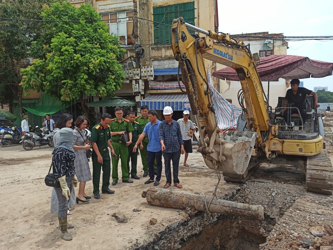phat hien khau sung than cong trieu nguyen dai gan 2m phat hien khau sung than cong trieu nguyen dai gan 2m