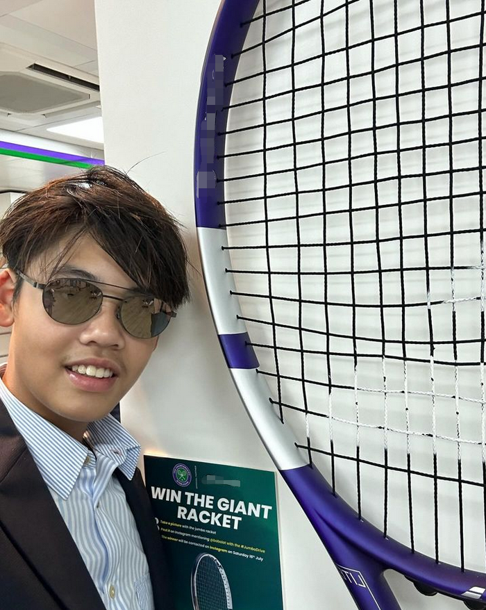 dien mao con trai hoa hau dep nhat hong kong gay ban tan 2