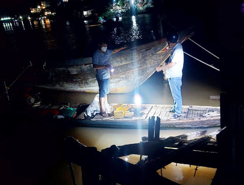 vu bat 19kg nghi la vang tam giu 5 doi tuong thu giu them 14kg vang vu bat 19kg nghi la vang tam giu 5 doi tuong thu giu them 14kg vang