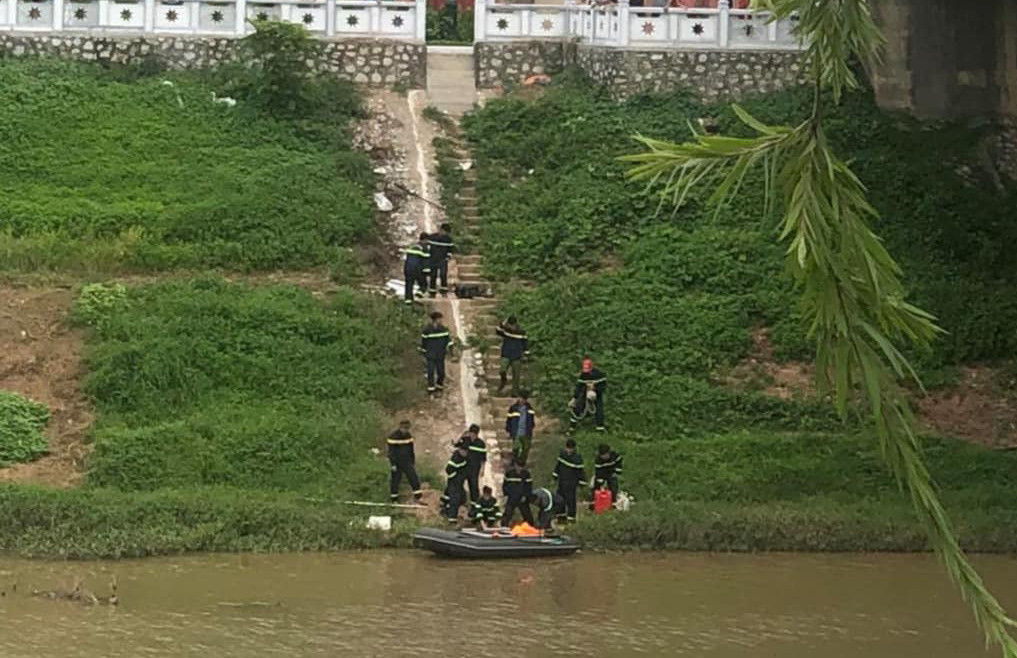 nhay cau dong kinh nguoi dan ong tu vong nhay cau dong kinh nguoi dan ong tu vong