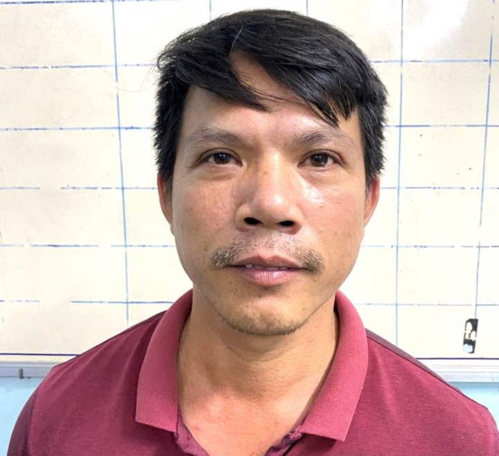 mau thuan chay xe lan lan nhau tai xe vac da nem vo kinh o to tren cao toc