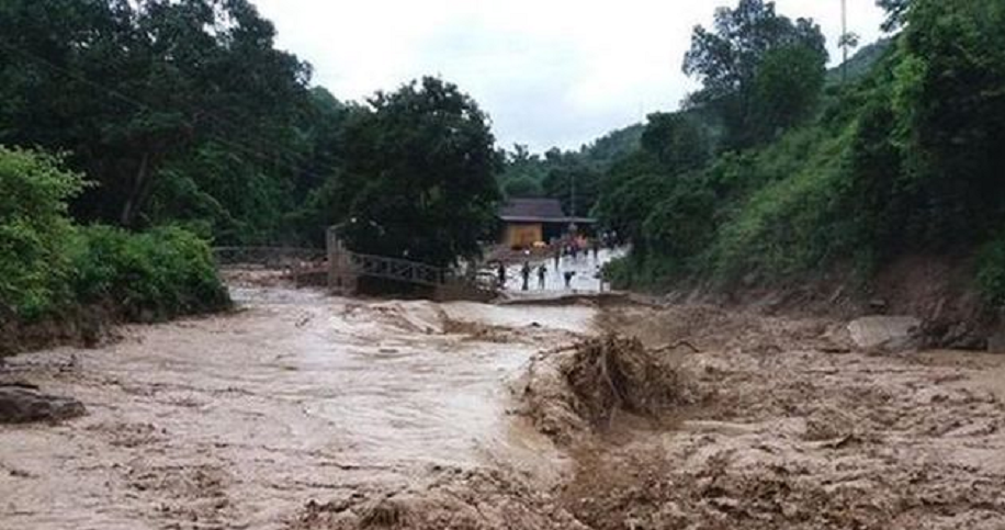 mua lu o mien bac khien 5 nguoi thuong vong