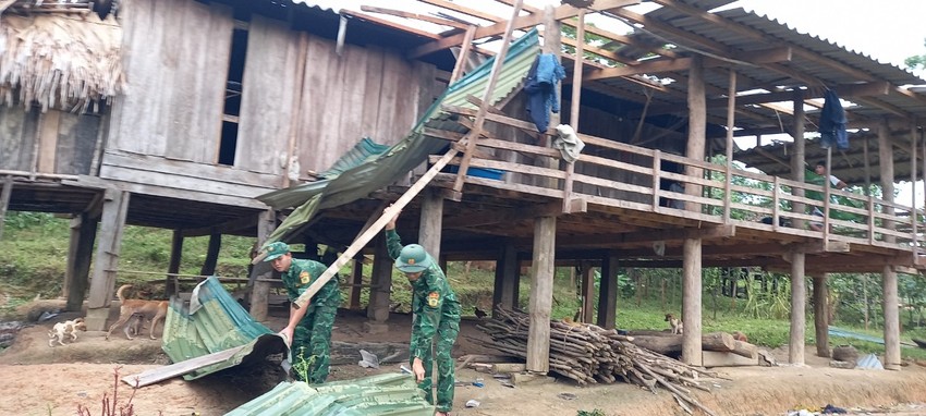 quang binh loc xoay toc mai hang chuc ngoi nha