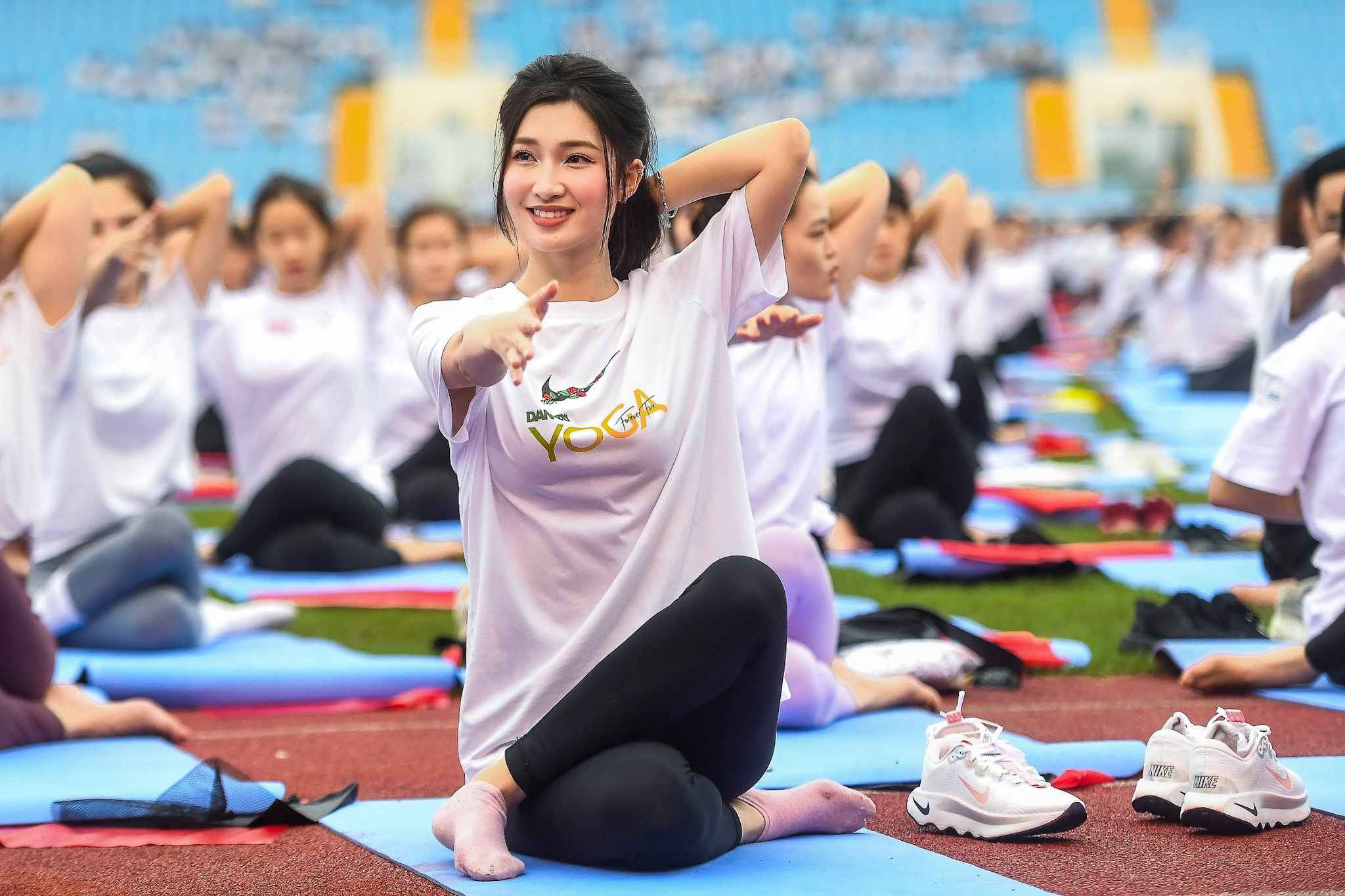 5000 nguoi dong dien yoga xep hinh la co to quoc xac lap ky luc dspl 6 5000 nguoi dong dien yoga xep hinh la co to quoc xac lap ky luc dspl 6