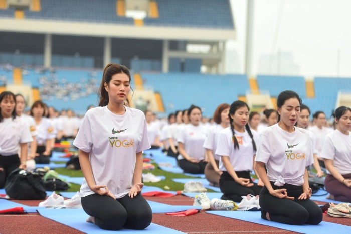 5000 nguoi dong dien yoga xep hinh la co to quoc xac lap ky luc dspl 7 5000 nguoi dong dien yoga xep hinh la co to quoc xac lap ky luc dspl 7