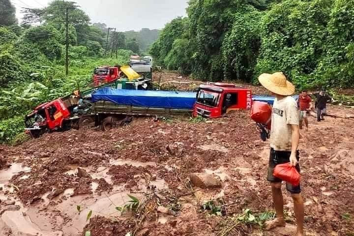 tim thay thi the tai xe nguoi viet trong vu sat lo o lao tim thay thi the tai xe nguoi viet trong vu sat lo o lao