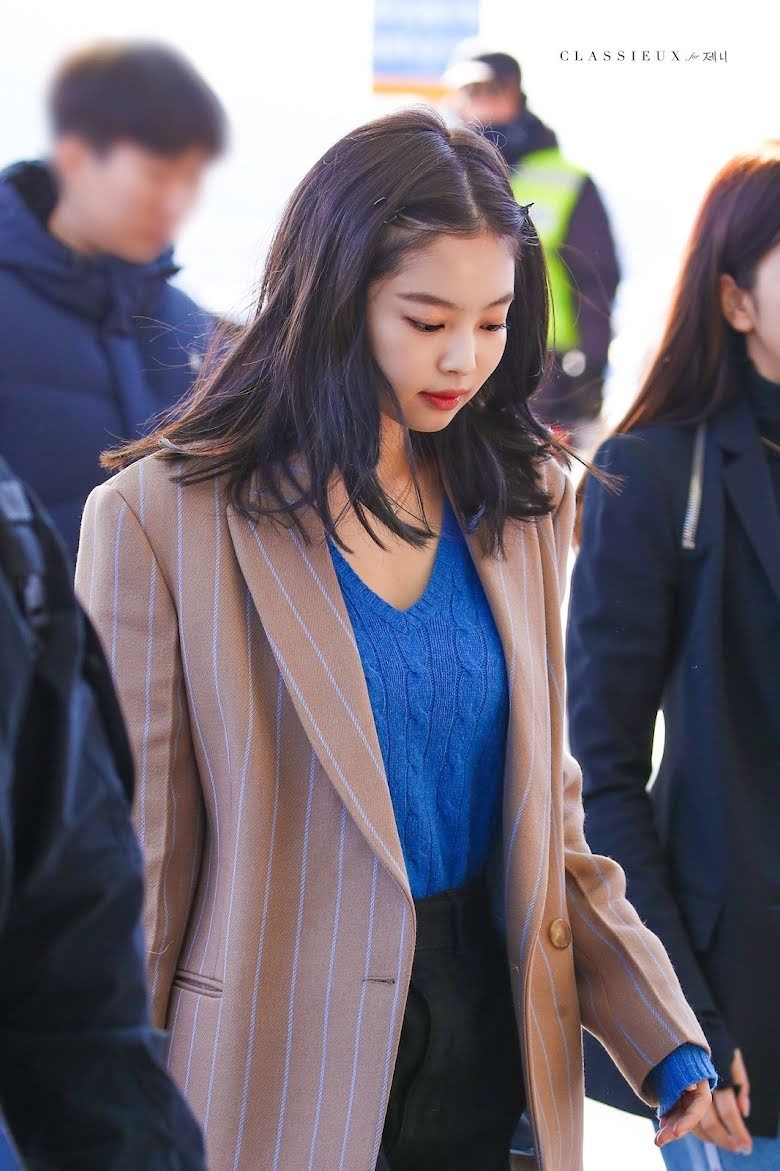 jennie blackpink tao trend voi thoi trang san bay khang dinh khi chat cay chanel song dspl 8