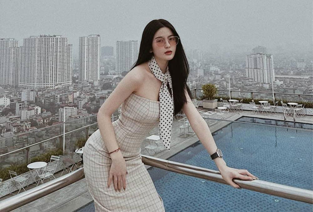 nhan sac thang hang cua hotgirl vuong tin don hen ho voi cau thu quang hai 5