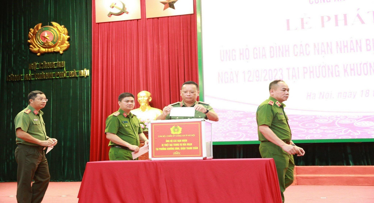 cong an ha noi quyen gop 500 trieu dong ung ho nan nhan vu chay chung cu mini cong an ha noi quyen gop 500 trieu dong ung ho nan nhan vu chay chung cu mini