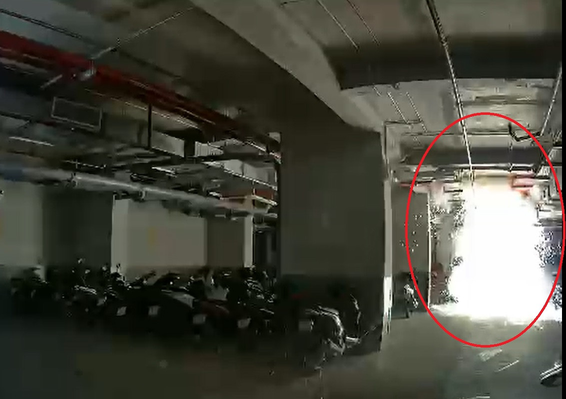 bong den phat no duoi ham chung cu bao ve kip thoi ngat dien bong den phat no duoi ham chung cu bao ve kip thoi ngat dien
