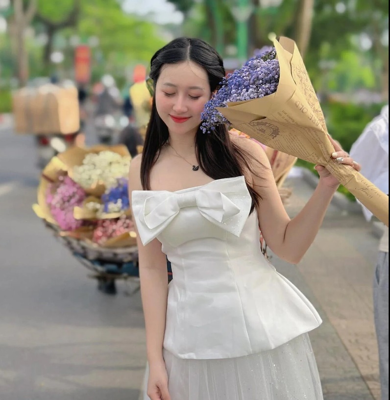 co giao hoa than thanh chi hang gay thuong nho 3 nam truoc gio ra sao 6