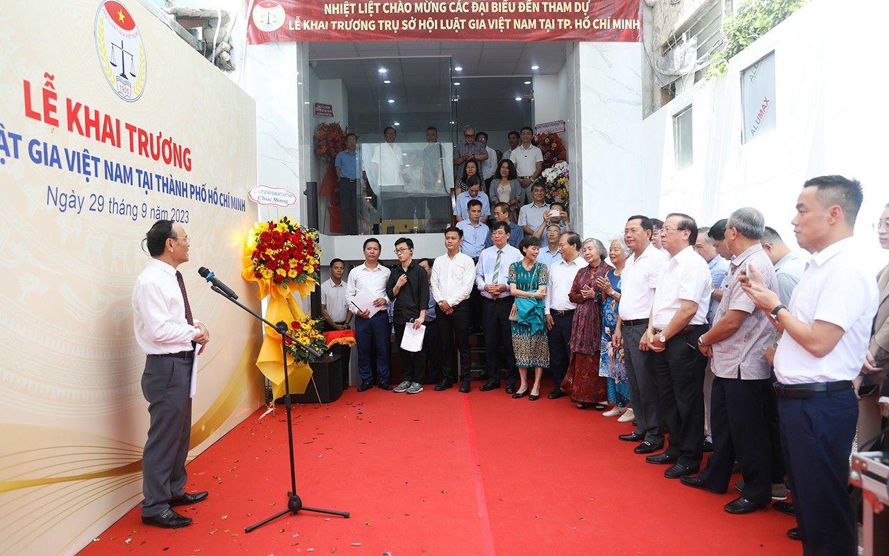 khai truong tru so hoi luat gia viet nam tai tphcm 2