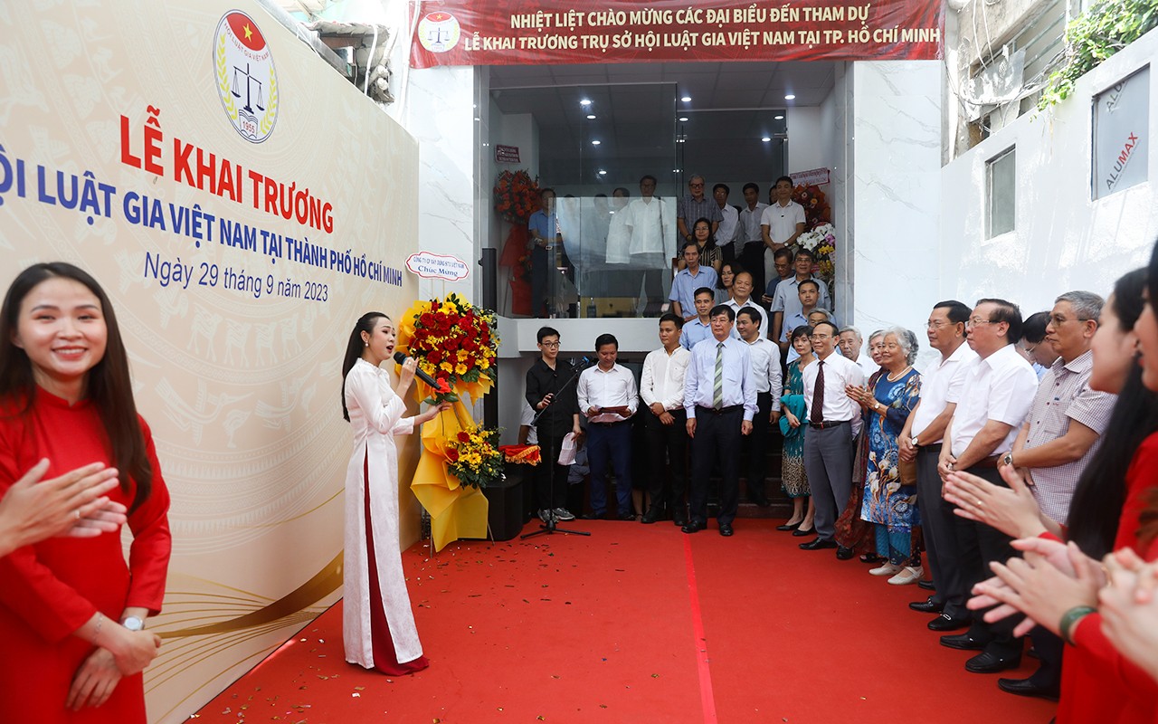 khai truong tru so hoi luat gia viet nam tai tphcm 6
