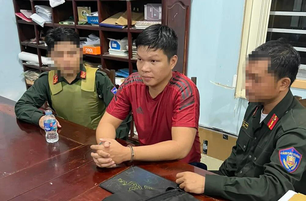vu bat coc be gai 3 tuoi doi tien chuoc o long an loi ke cua tai xe cho nghi pham2 vu bat coc be gai 3 tuoi doi tien chuoc o long an loi ke cua tai xe cho nghi pham2