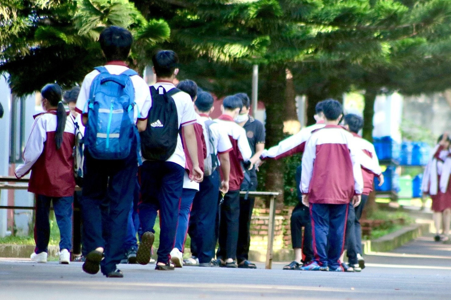 vu truong hoc o dak lak luc cap soat nguoi hoc sinh dong thai moi nhat tu phia nha truong vu truong hoc o dak lak luc cap soat nguoi hoc sinh dong thai moi nhat tu phia nha truong