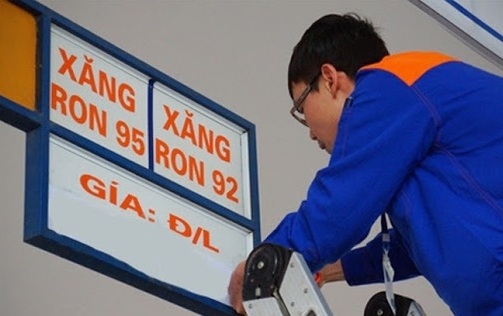 gia xang dau dong loat tang manh ron95 vuot moc 20000 dong lit dspl gia xang dau dong loat tang manh ron95 vuot moc 20000 dong lit dspl