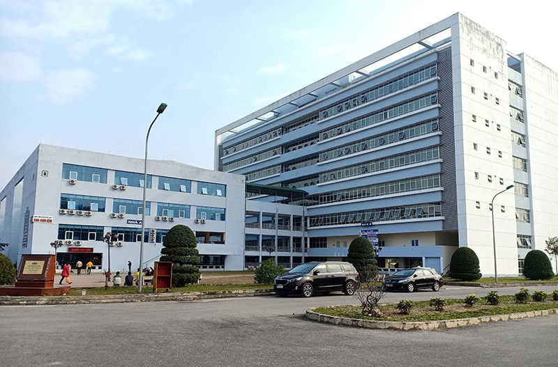 benh nhan roi tu tang cao cua bvdk bac kan xuong dat dspl benh nhan roi tu tang cao cua bvdk bac kan xuong dat dspl
