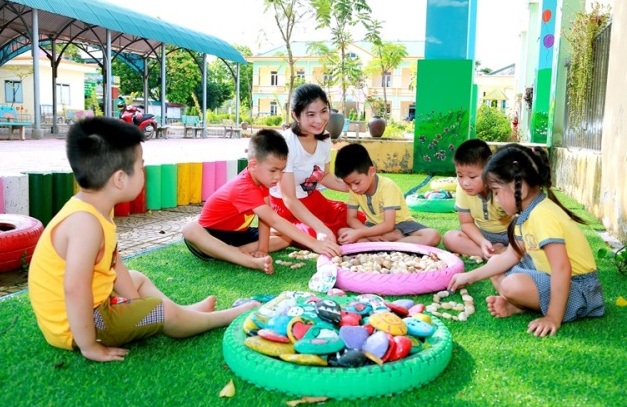 vinh phuc cho co so mam non trung tam ngoai ngu duoc mo cua tro lai tu 3 7 dspl
