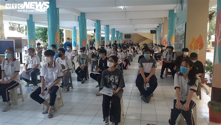 tp hcm lay mau xet nghiem covid 19 cho thi sinh thi tot nghiep thpt quoc gia 2021 dspl 1 tp hcm lay mau xet nghiem covid 19 cho thi sinh thi tot nghiep thpt quoc gia 2021 dspl 1
