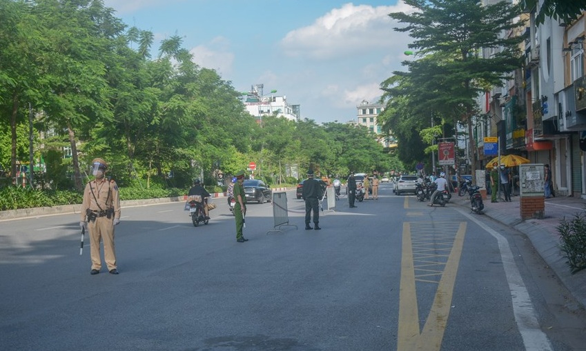 ha noi them 6 to lien nganh bat dau kiem soat nguoi ra duong dspl ha noi them 6 to lien nganh bat dau kiem soat nguoi ra duong dspl