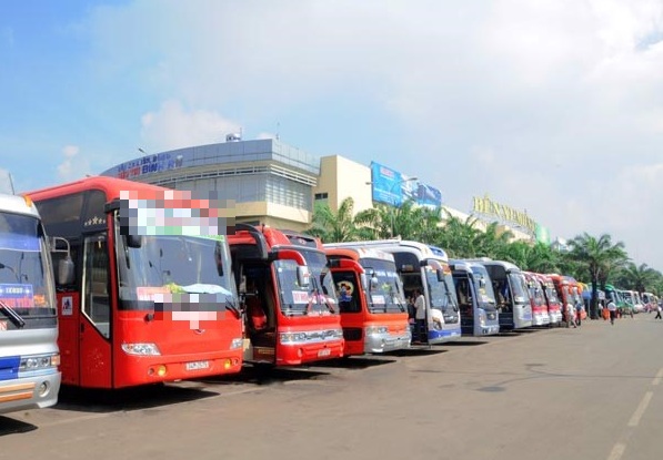 doanh nghiep van tai hanh khach gong minh mua dich dspl