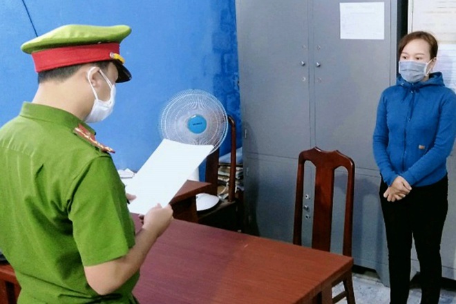 thu doan tinh vi cua nguoi phu nu 34 tuoi lua dao hang ty dong de tieu xai dspl thu doan tinh vi cua nguoi phu nu 34 tuoi lua dao hang ty dong de tieu xai dspl