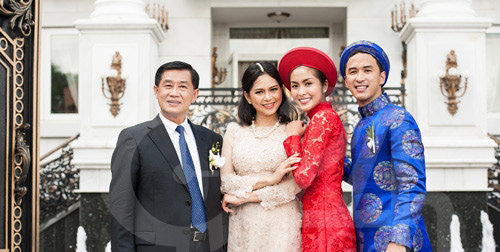 ngo ngang nhan sac nhung ba me chong dai gia quyen luc gia san khung cua sao viet dspl 3