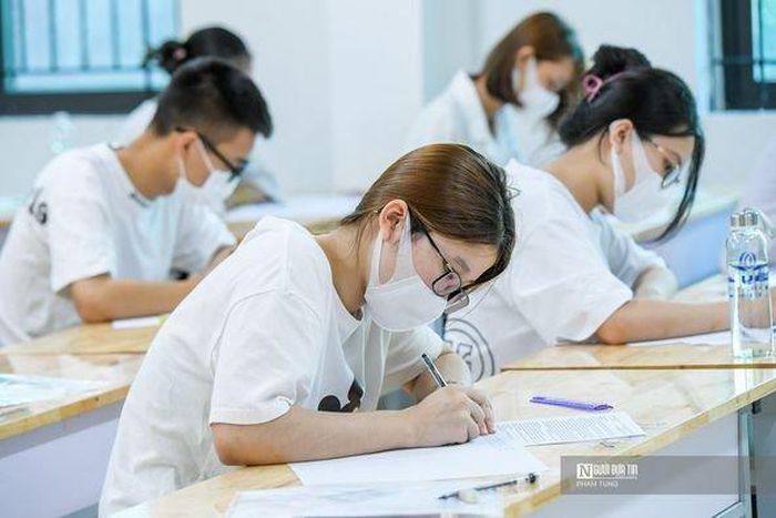 van chua co ke hoach cho sinh vien di hoc tro lai dspl
