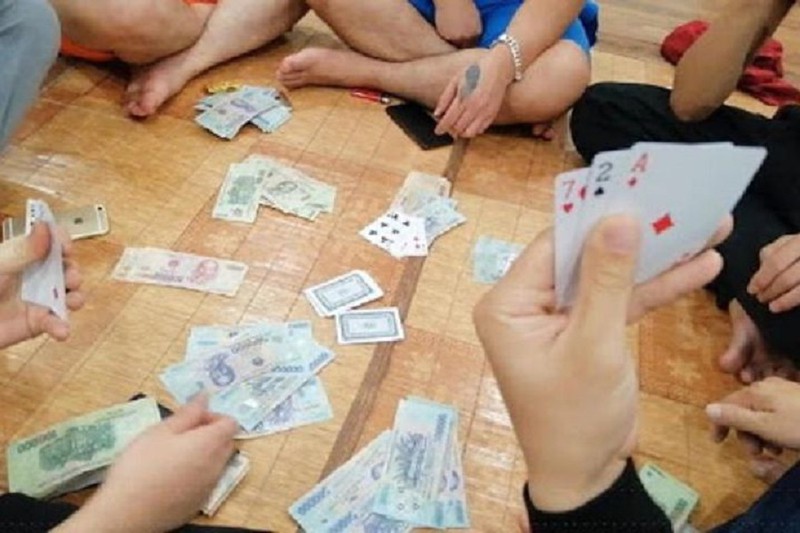 quang tri tuoc quan tich 4 can bo cong an vi tu tap danh bac dspl quang tri tuoc quan tich 4 can bo cong an vi tu tap danh bac dspl