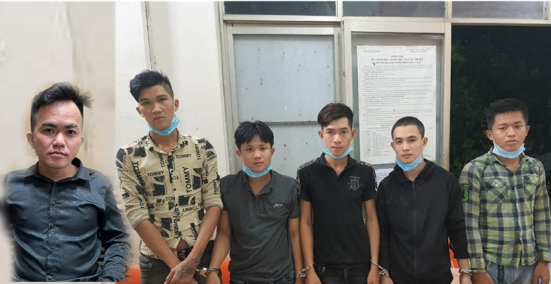 nhom cong nhan keo 20 anh em xa hoi chem dong nghiep nguy kich nhom cong nhan keo 20 anh em xa hoi chem dong nghiep nguy kich