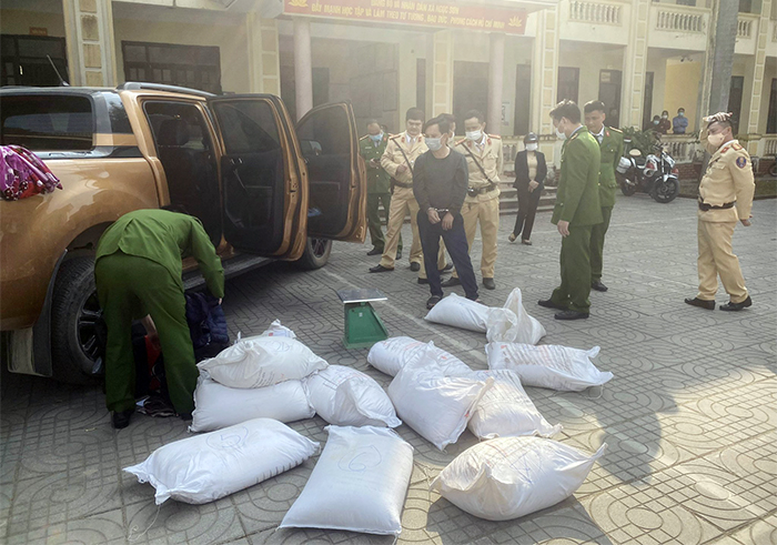 nghe an van chuyen hon 3 ta phao trai phep dspl nghe an van chuyen hon 3 ta phao trai phep dspl