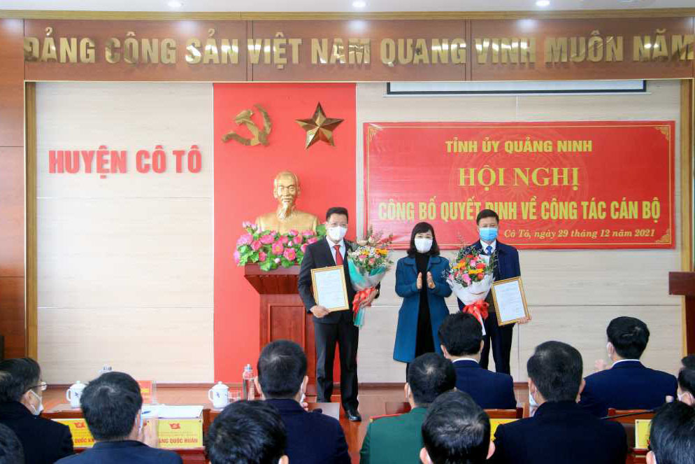 ong nguyen viet dung giu chuc bi thu huyen uy co to dspl ong nguyen viet dung giu chuc bi thu huyen uy co to dspl