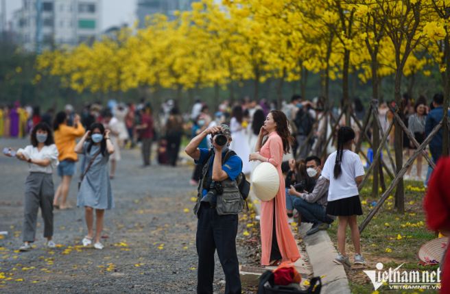 dong nguoi do ve duong hoa phong linh check in quan ha dong ra van ban khan dspl 2