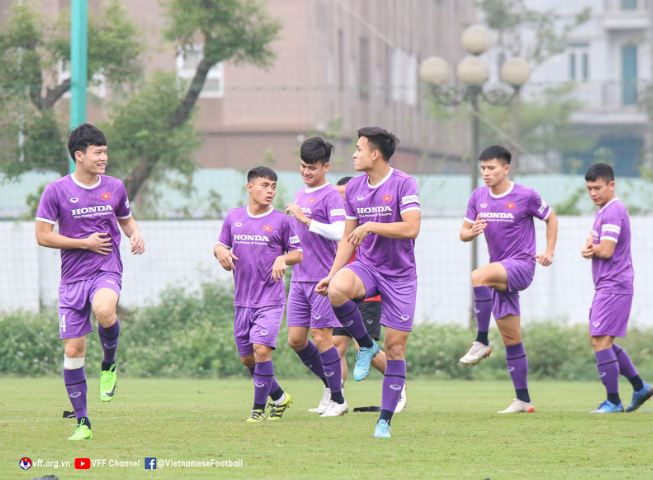 hoang duc tro lai tuyen viet nam tiep tuc don tin khong vui ve luc luong dspl