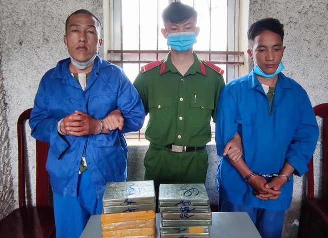 dien bien hai chu chau ru nhau van chuyen 12 banh heroin dspl dien bien hai chu chau ru nhau van chuyen 12 banh heroin dspl