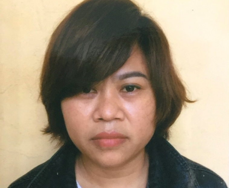 nu quai thue o to roi mang di dia phuong khac cam co lay tien tieu xai dspl