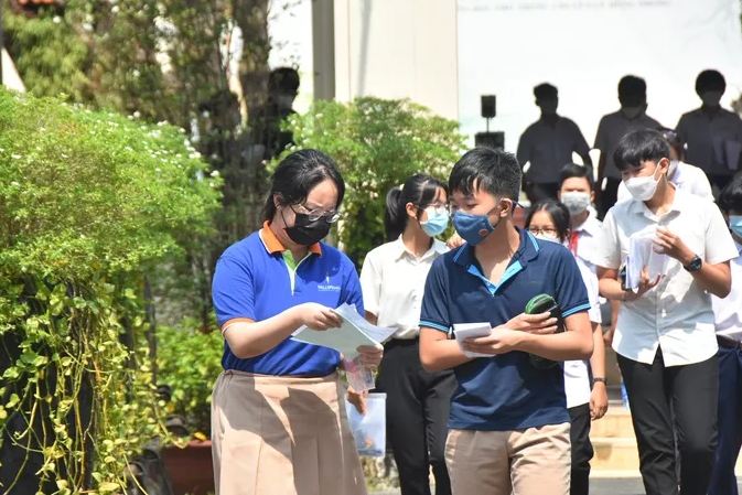 ngay mai 24 6 tp hcm cong bo diem thi vao 10 dspl